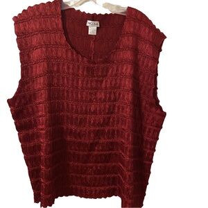 Nicola Woman Cranberry Red Sleeveless Pullover Crinkle Pattern Top.
